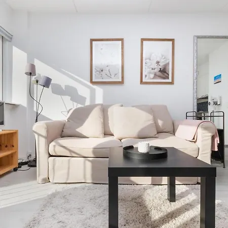 Lys & Moderne Lejlighed Med Stort Badevaerelse * Copenhagen